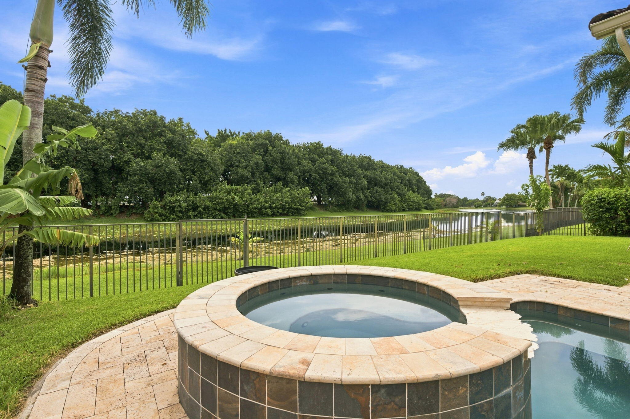 845 Bayside Lane