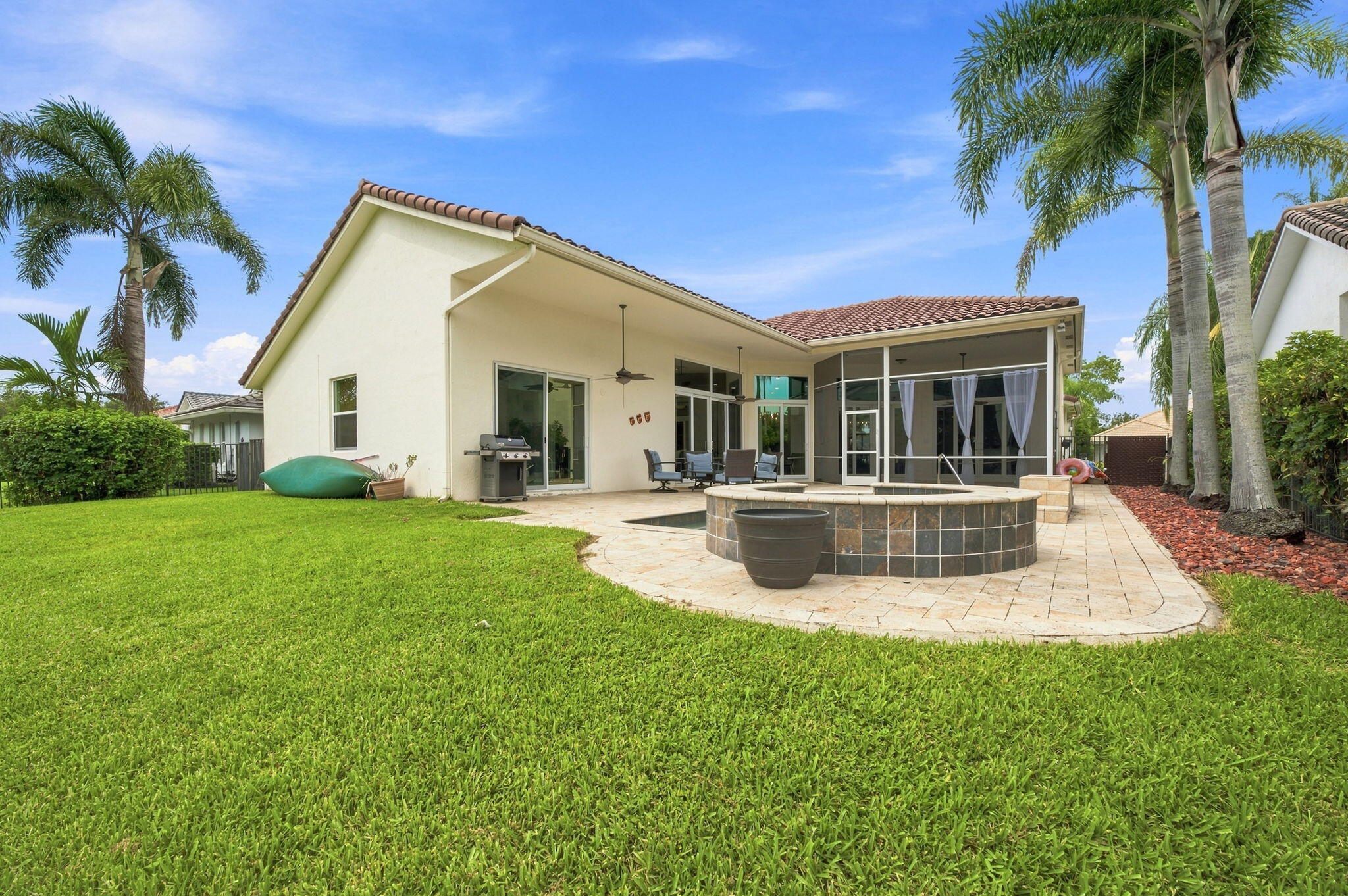 845 Bayside Lane