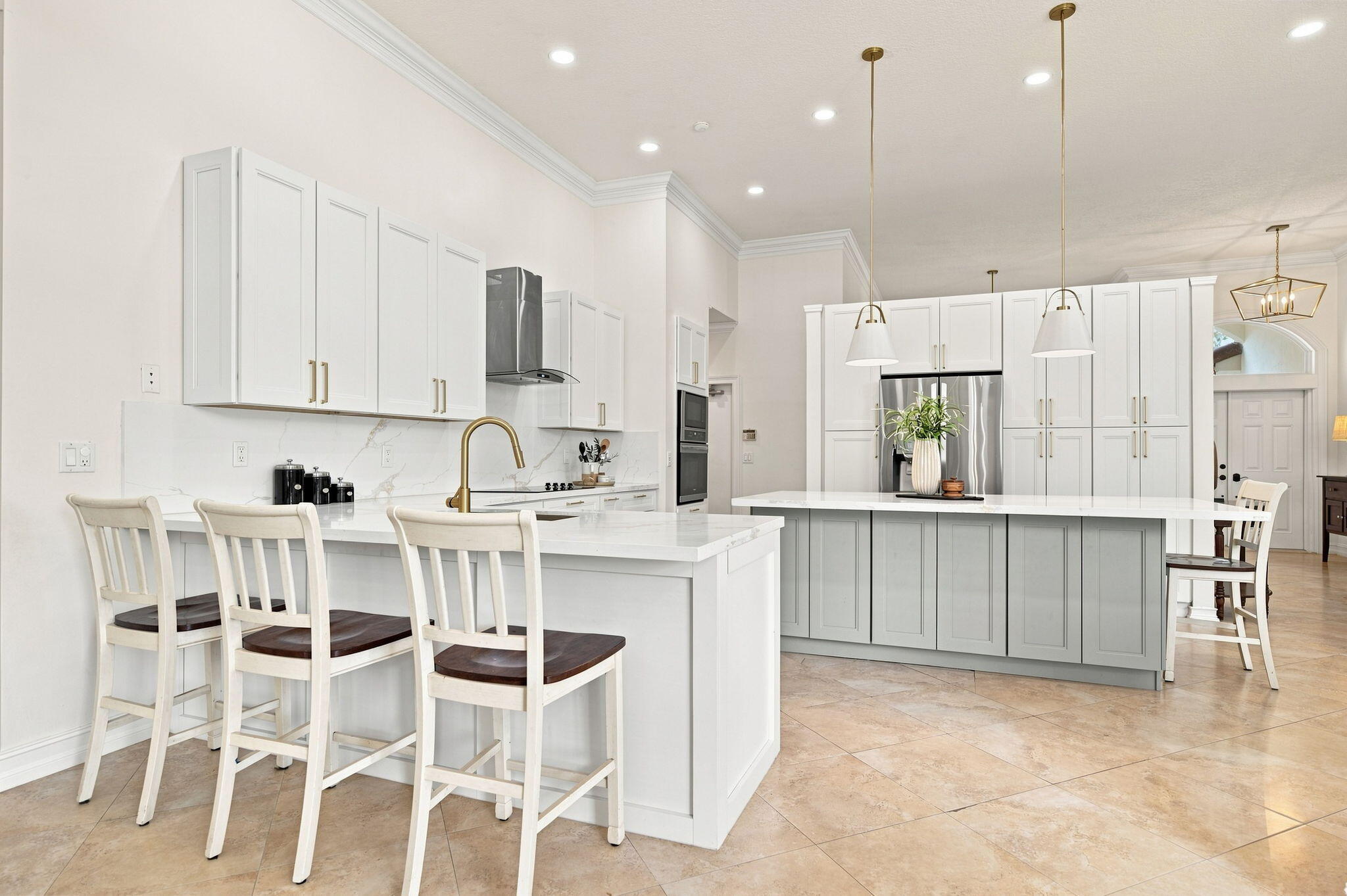845 Bayside Lane
