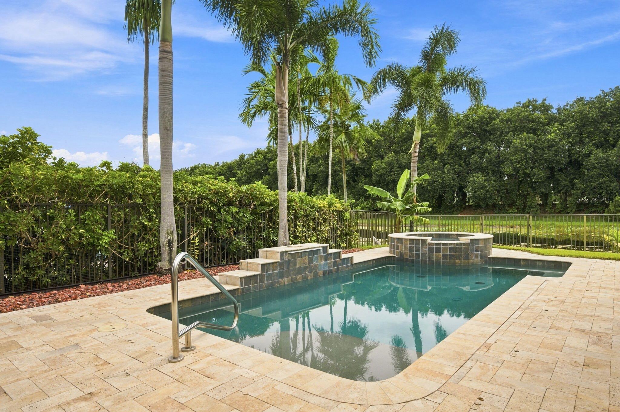 845 Bayside Lane