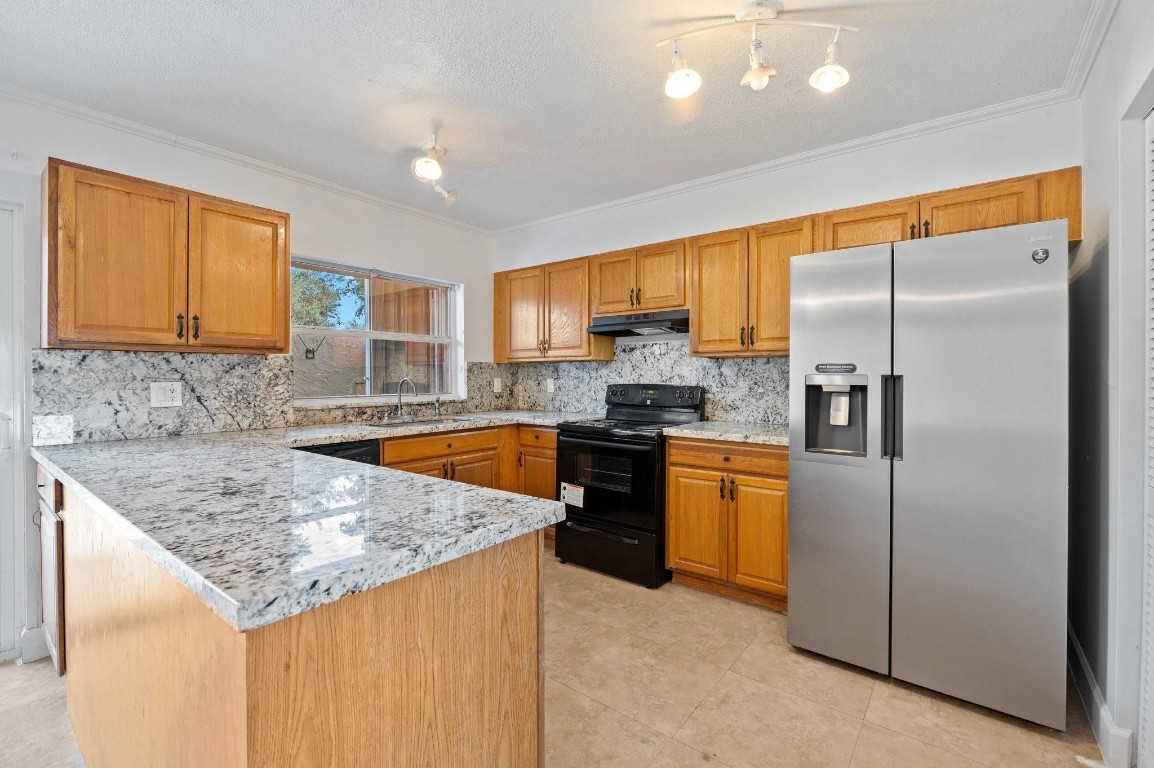 12301 NW 14th St 12301