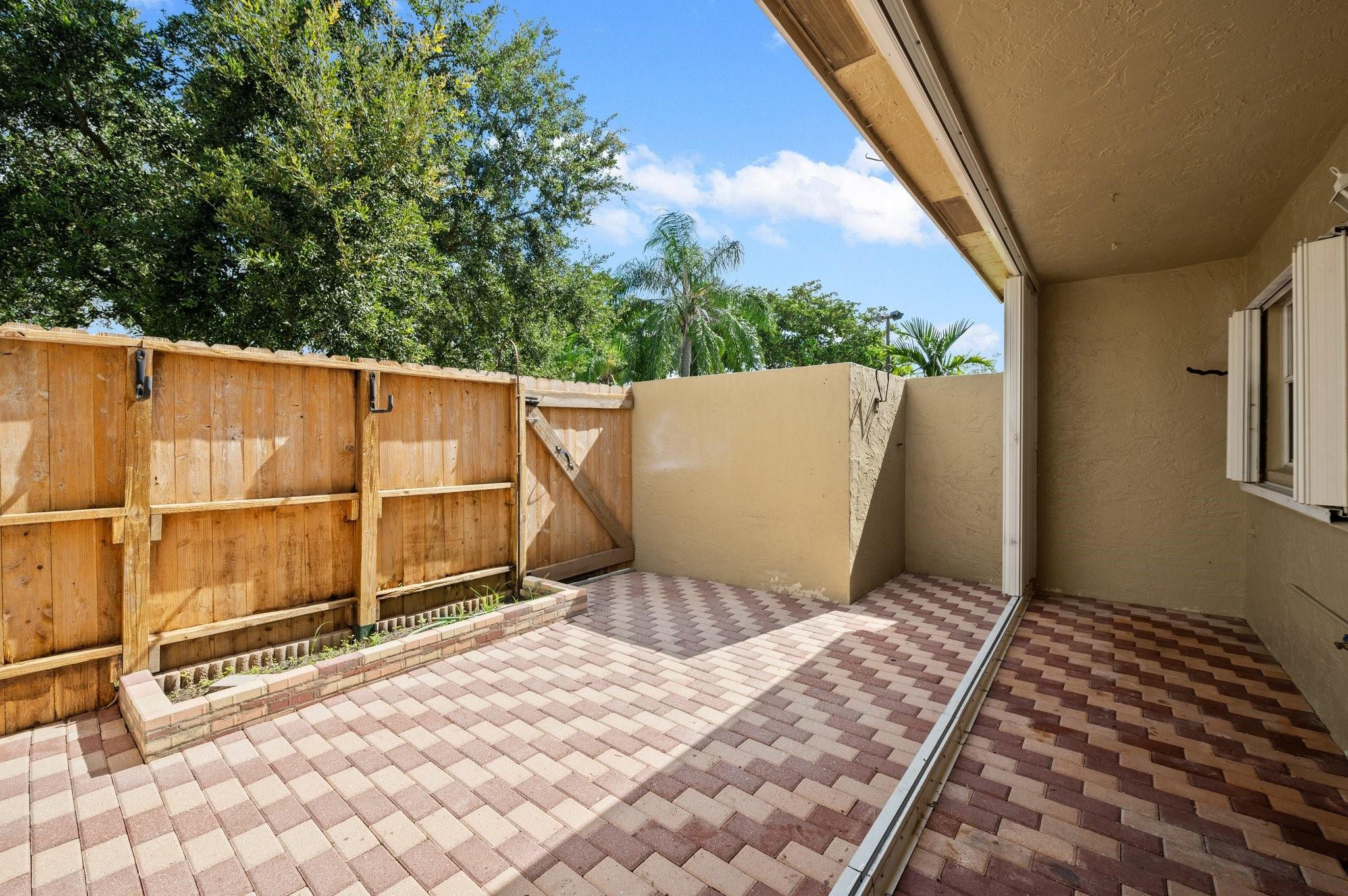 12301 NW 14th St 12301