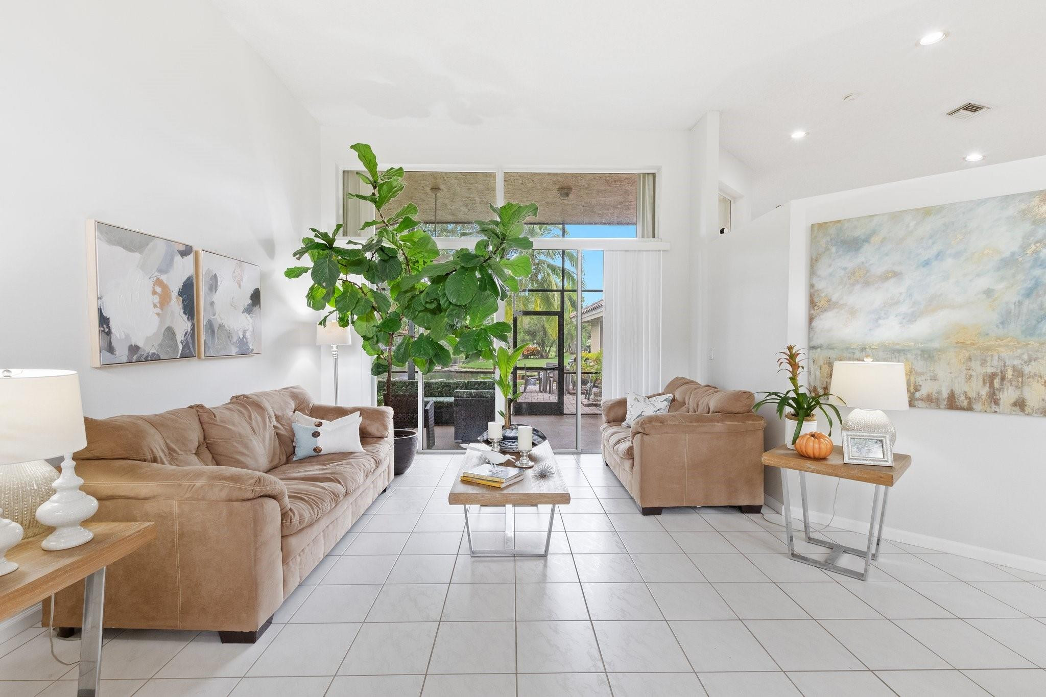 1007 Spoonbill Circle