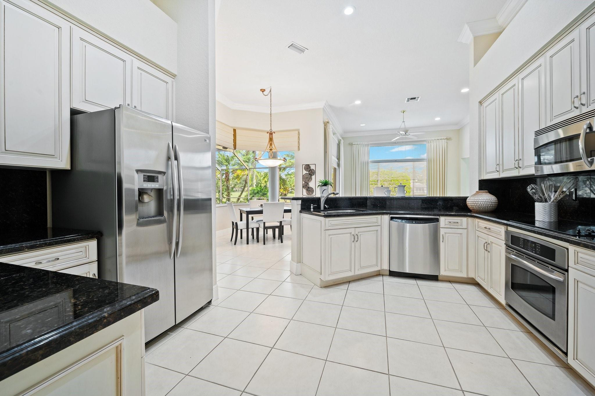 2532 Monterey Ct