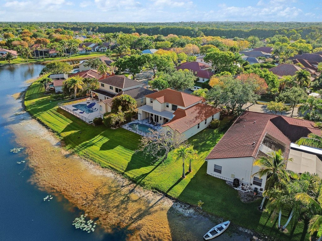 949 Spoonbill Circle