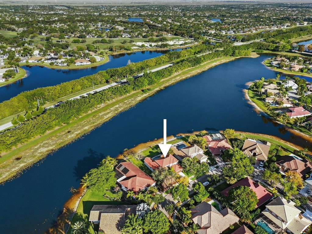 949 Spoonbill Circle