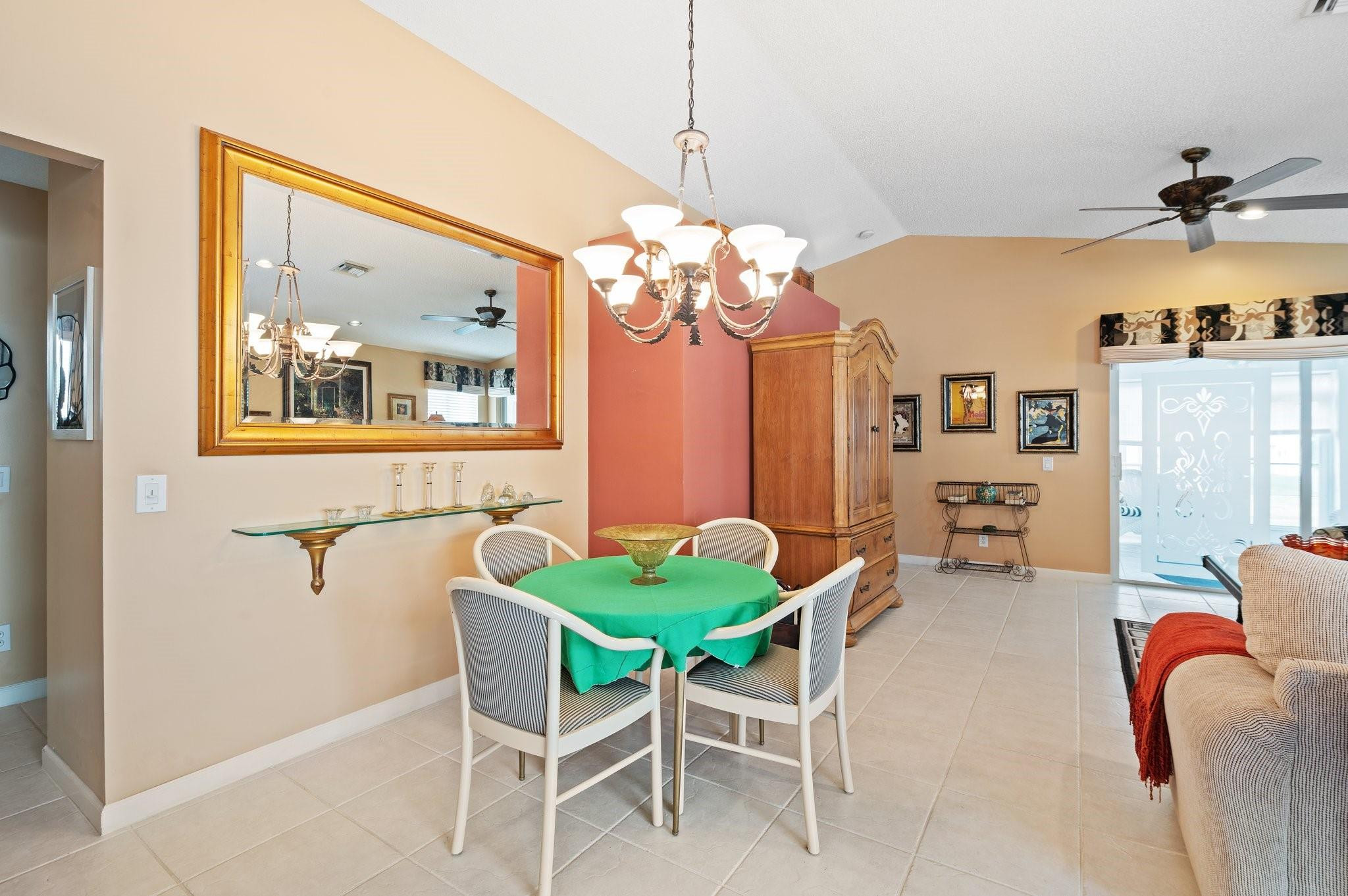1120 Alexander Bend