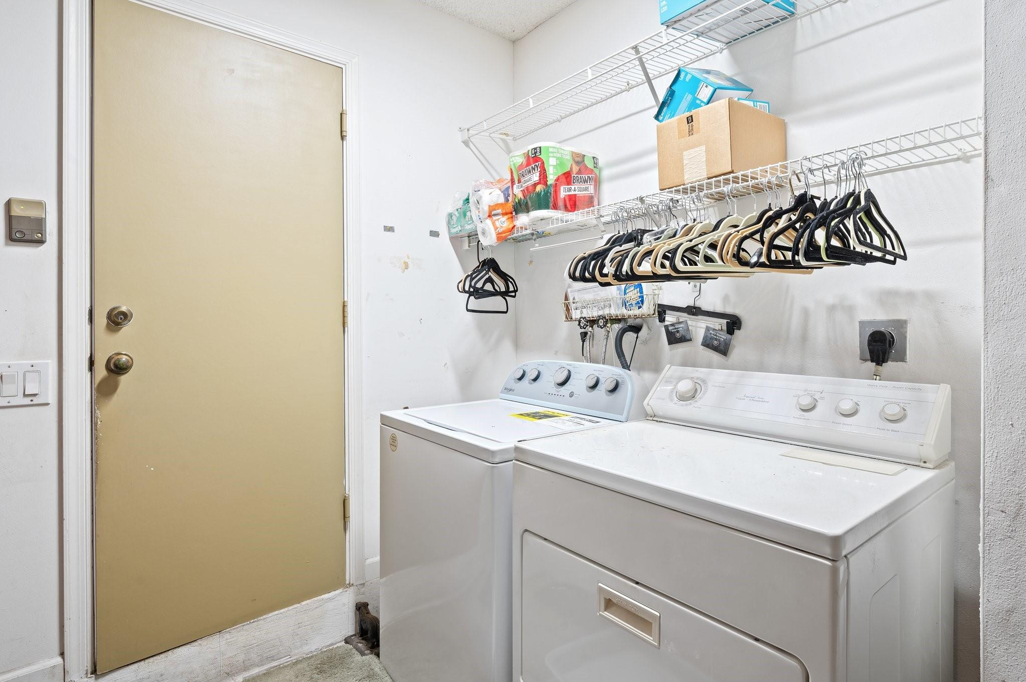 1120 Alexander Bend