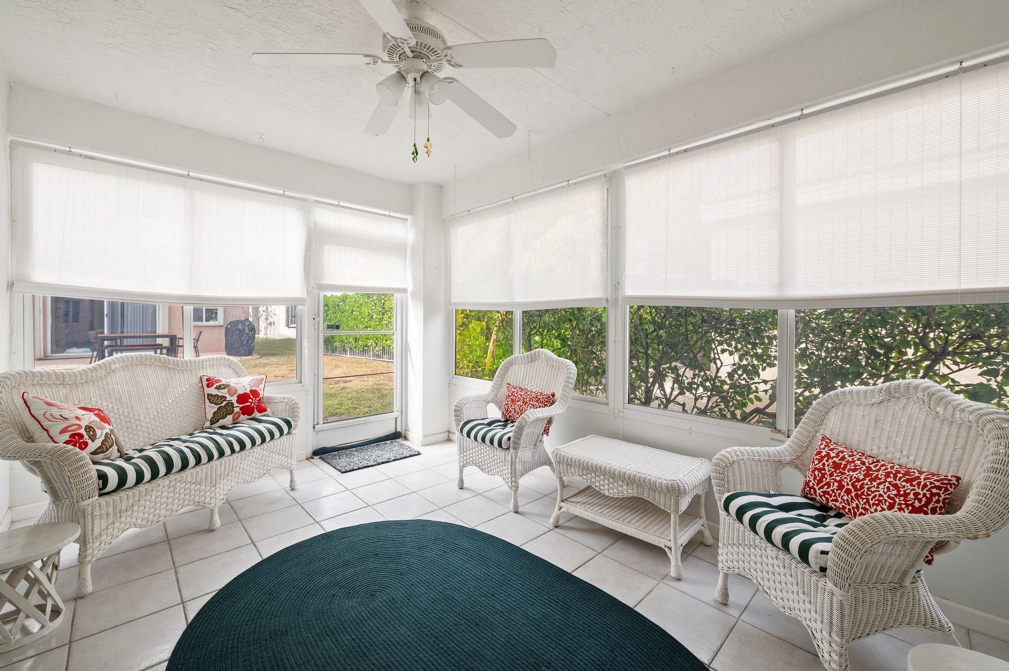 1120 Alexander Bend