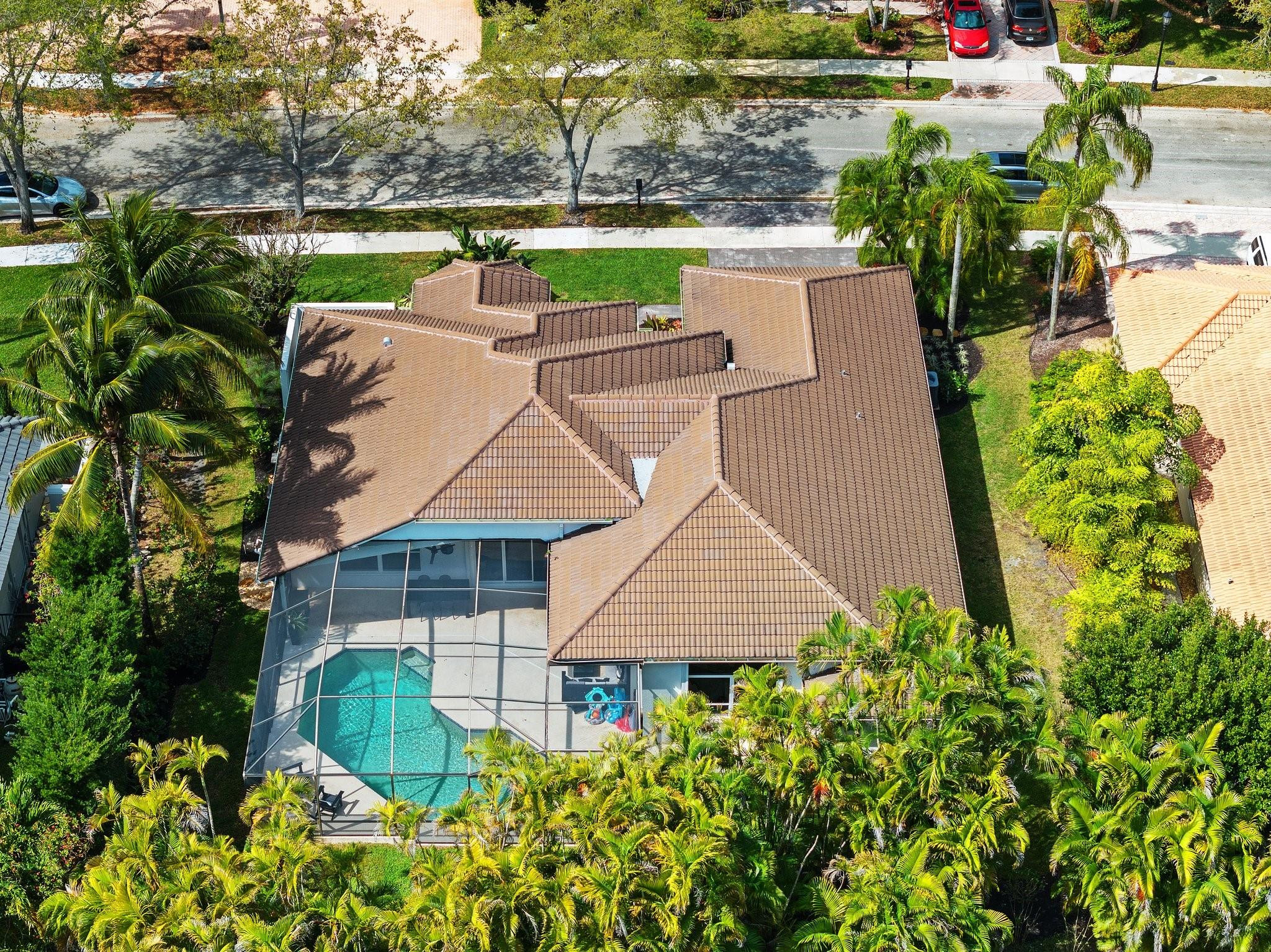 2694 Meadowood Ct
