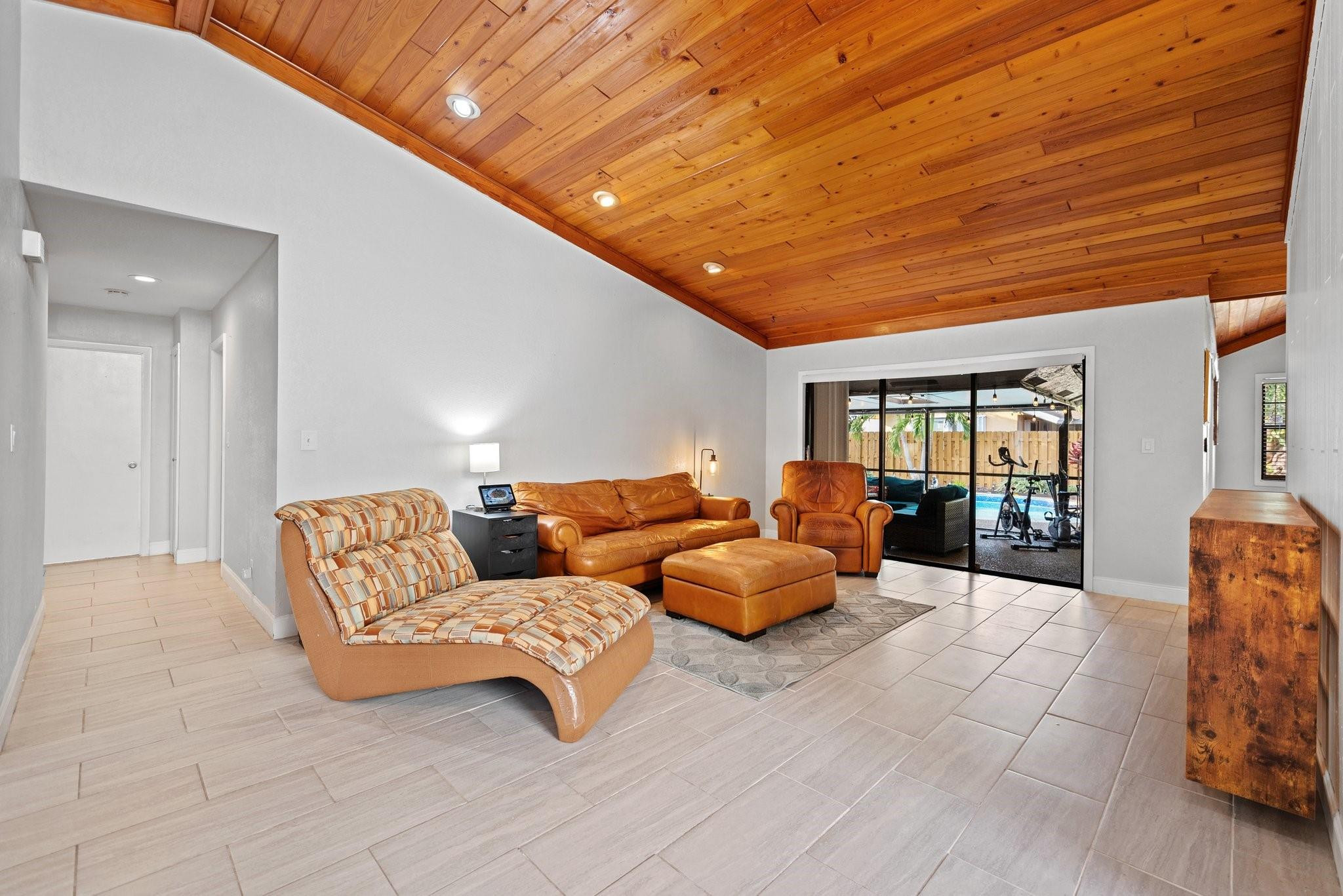 9531 NW 31st Pl