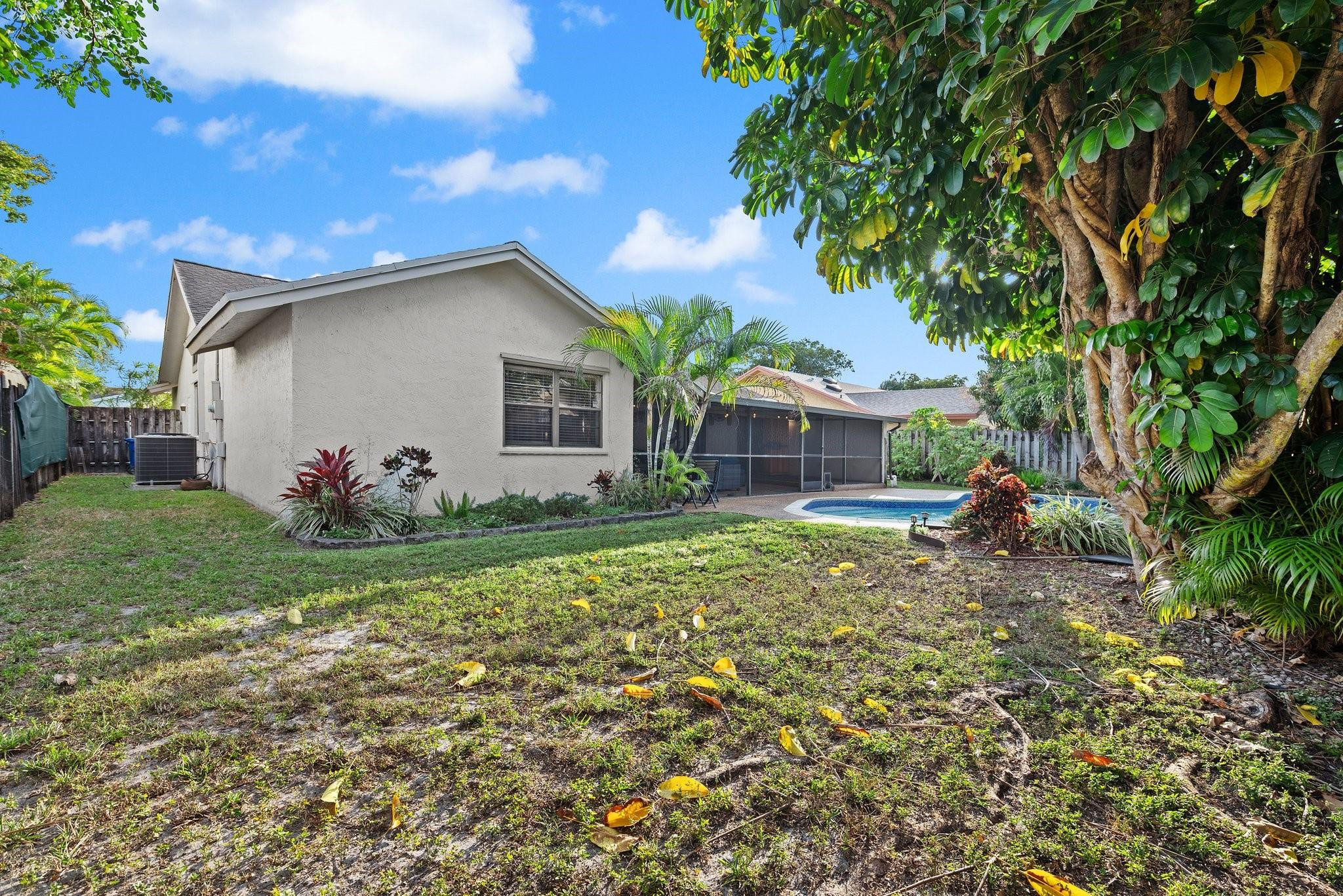 9531 NW 31st Pl