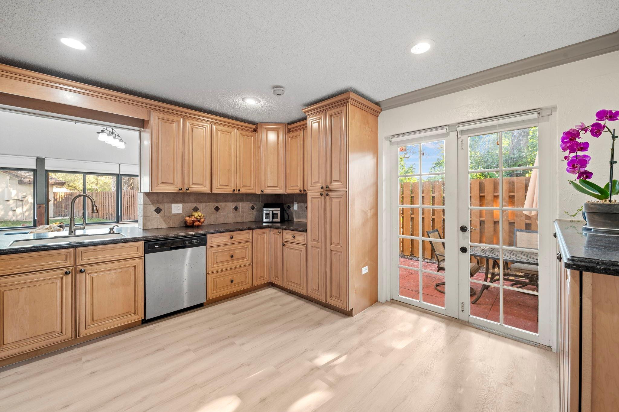 2156 Austin
