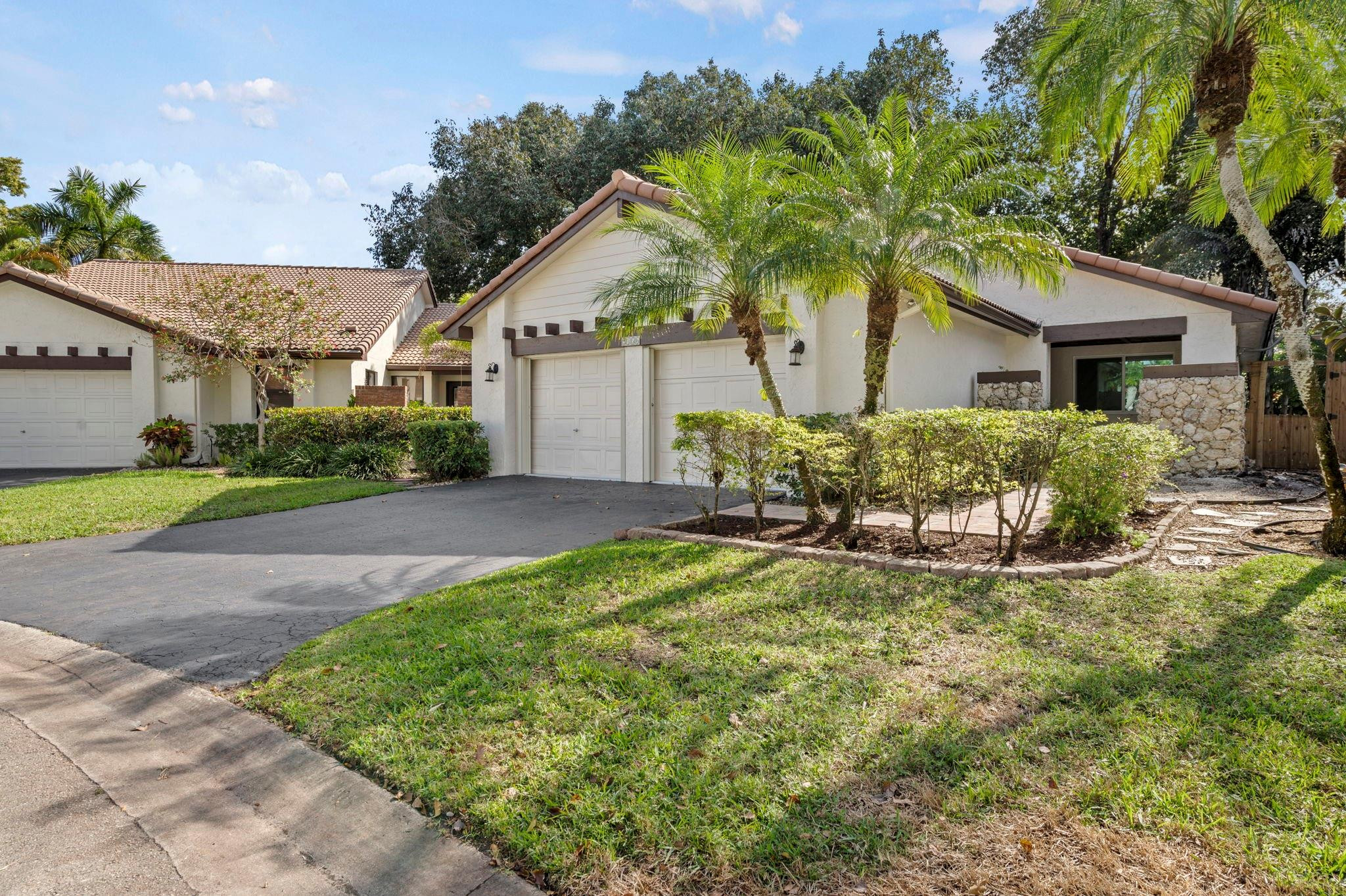 2156 Austin