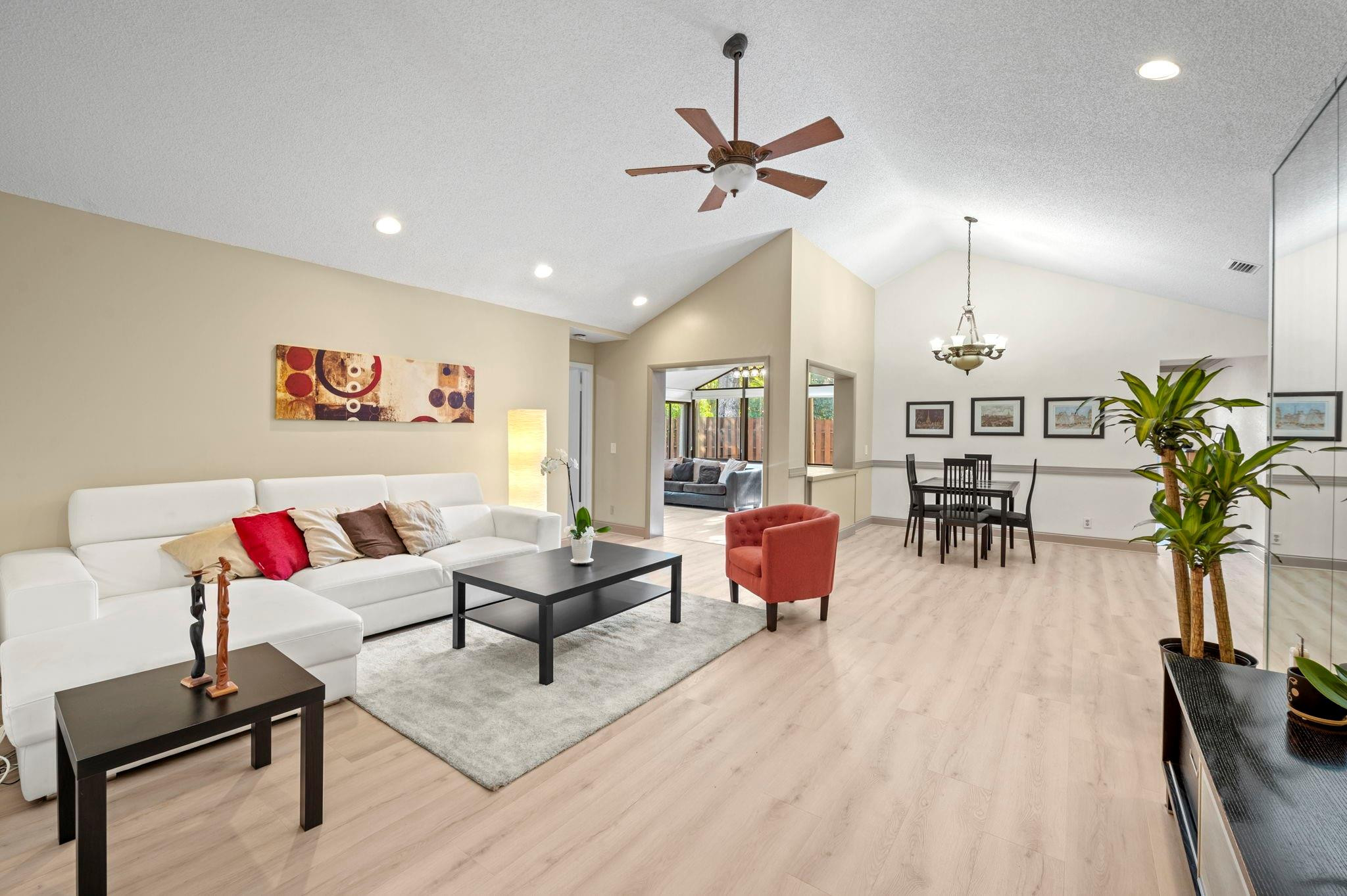 2156 Austin