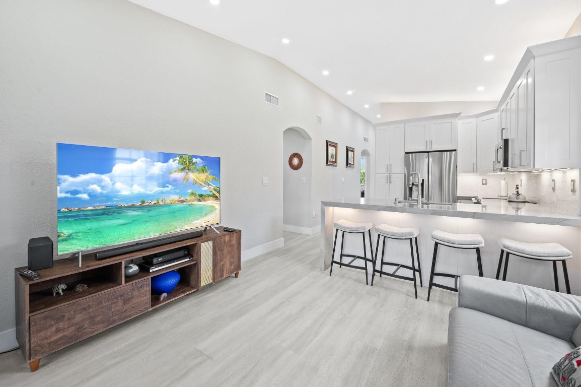 18759 SW 28th St 18759