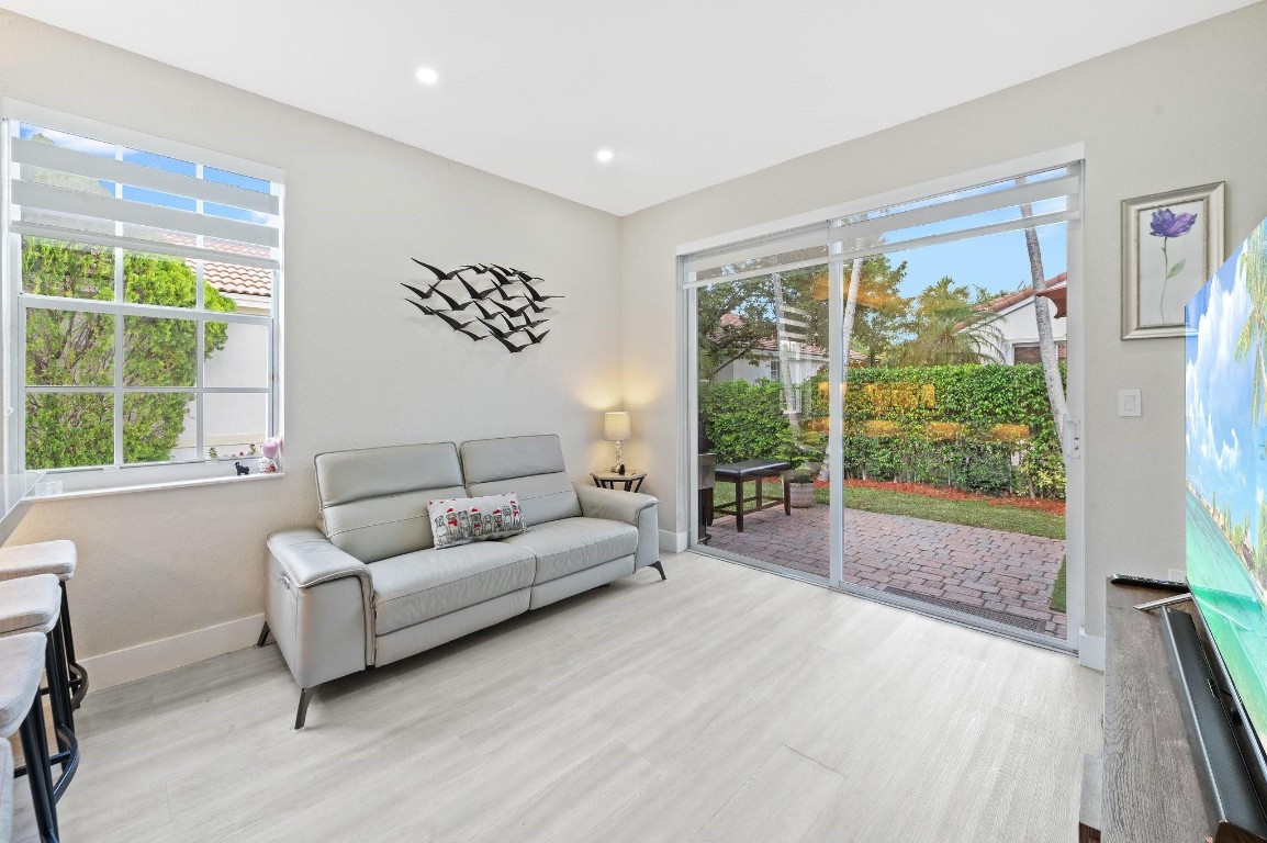 18759 SW 28th St 18759