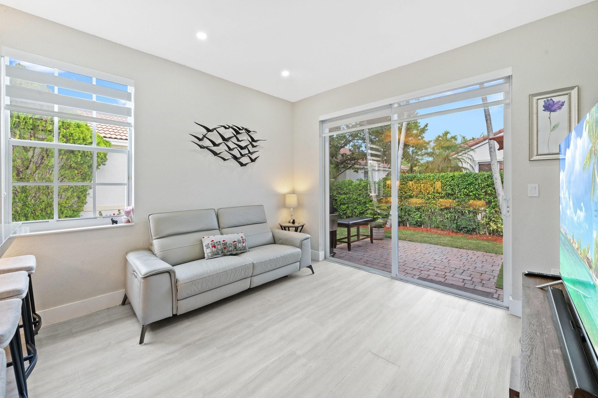 18759 SW 28th St 18759