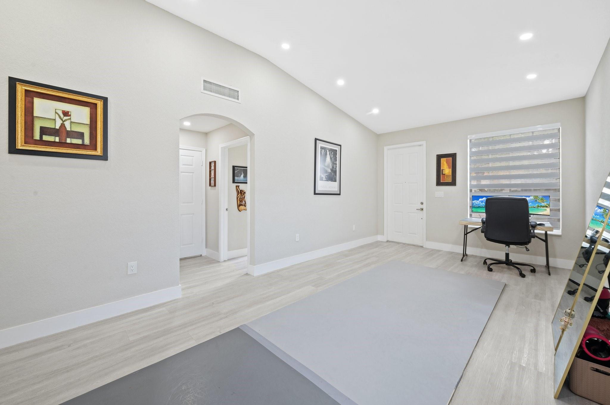 18759 SW 28th St 18759