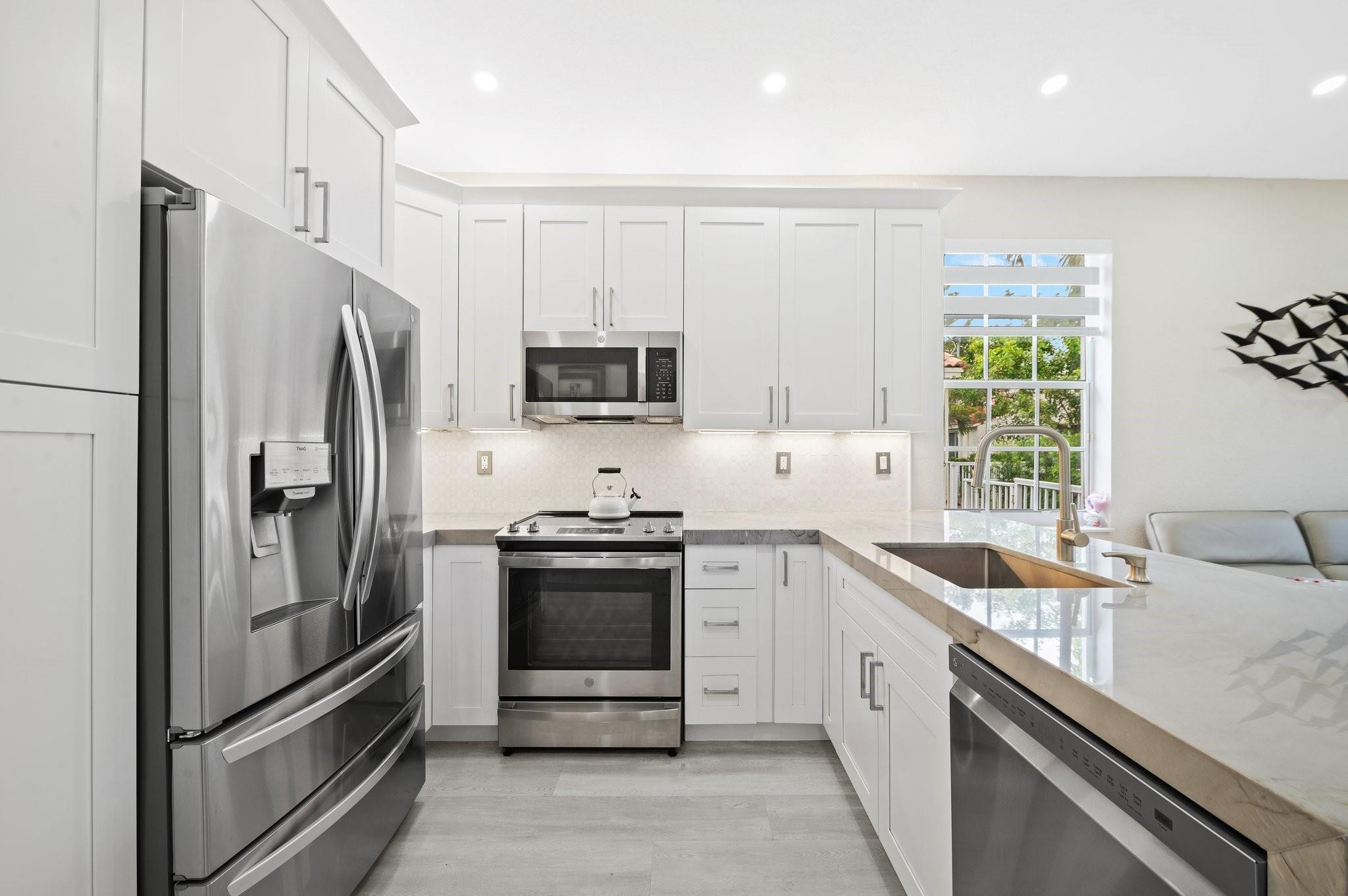 18759 SW 28th St 18759