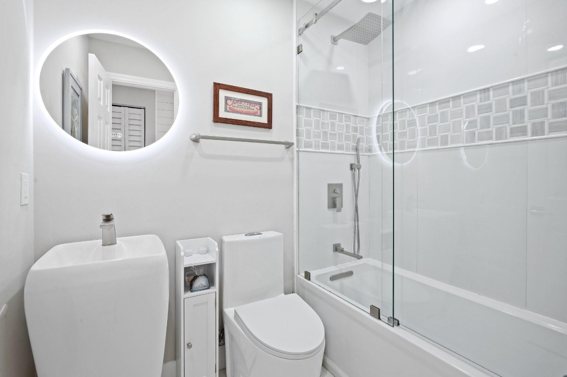 18759 SW 28th St 18759