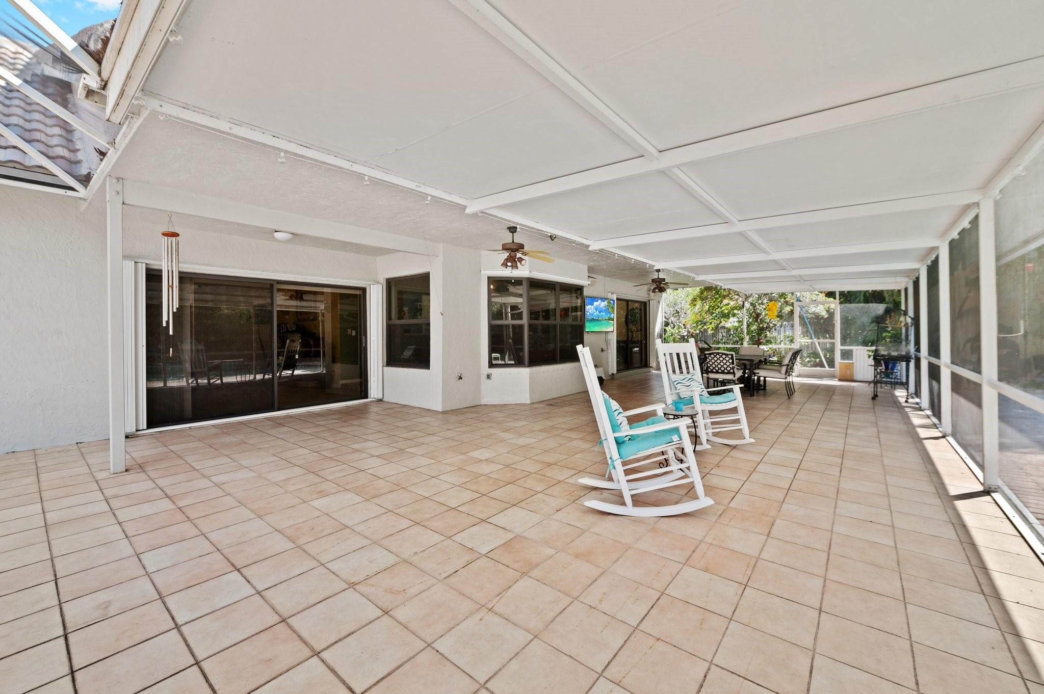 6453 Abotts Mill Ave