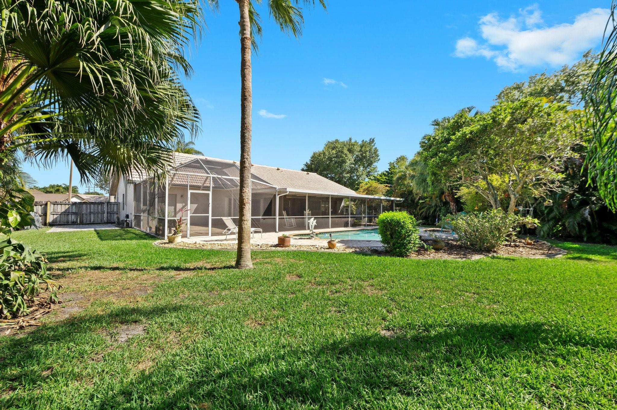 6453 Abotts Mill Ave