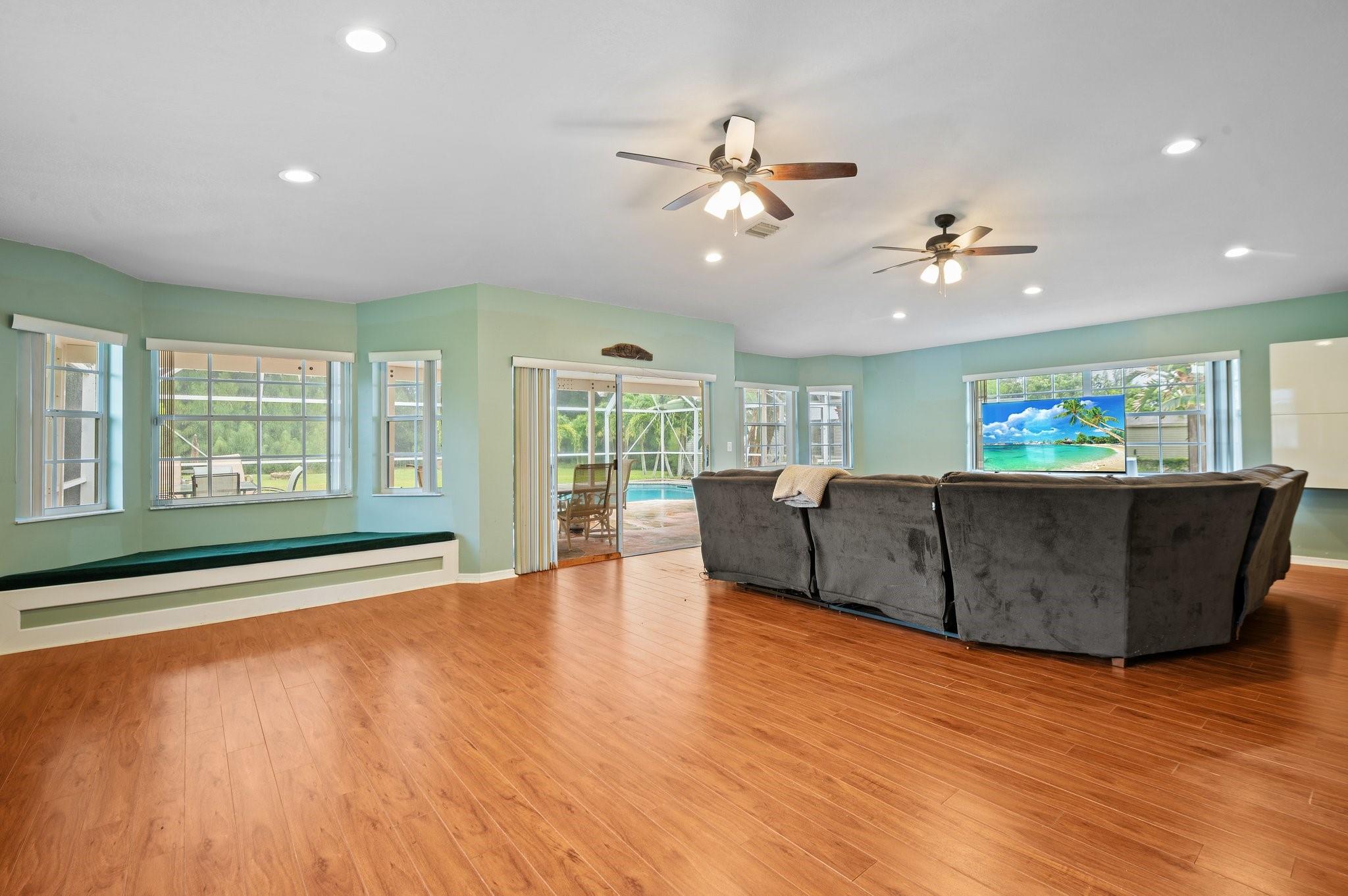 5191 SW 188th Ave
