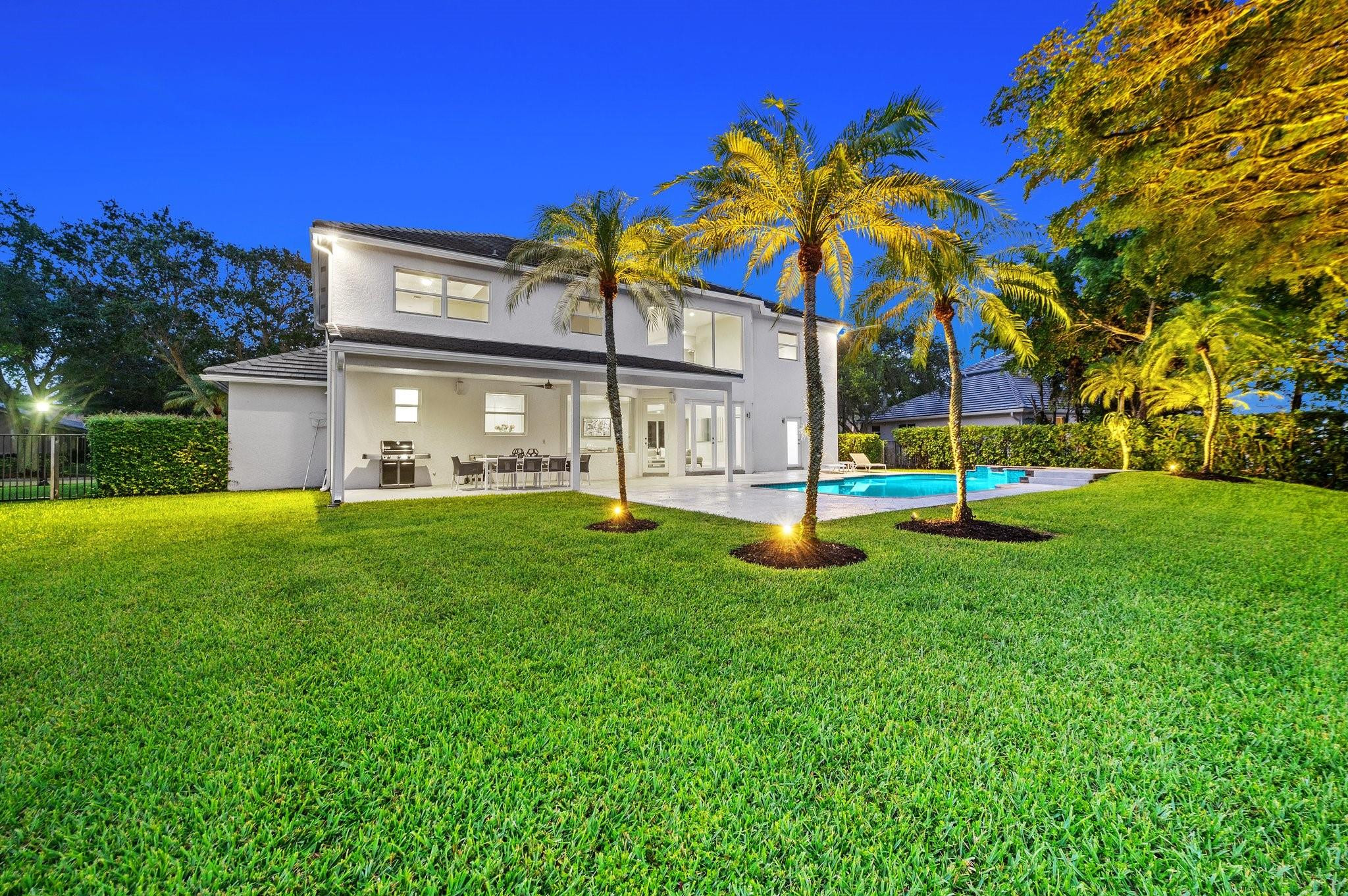 2683 Meadowood Ct