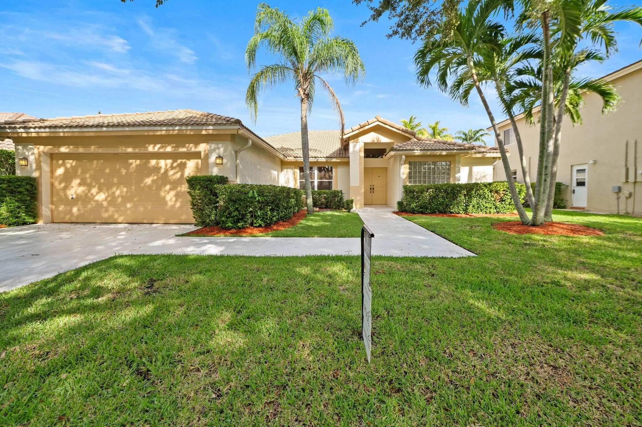 1110 Fairfax Ln
