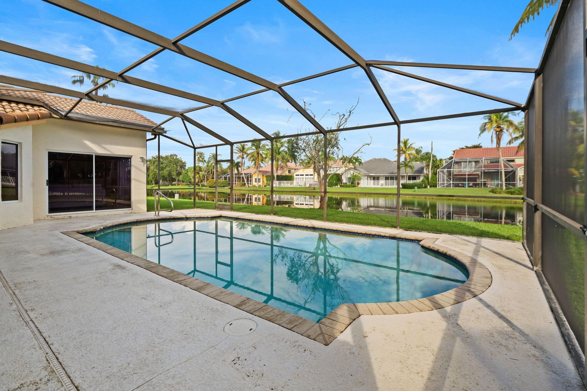 1110 Fairfax Ln