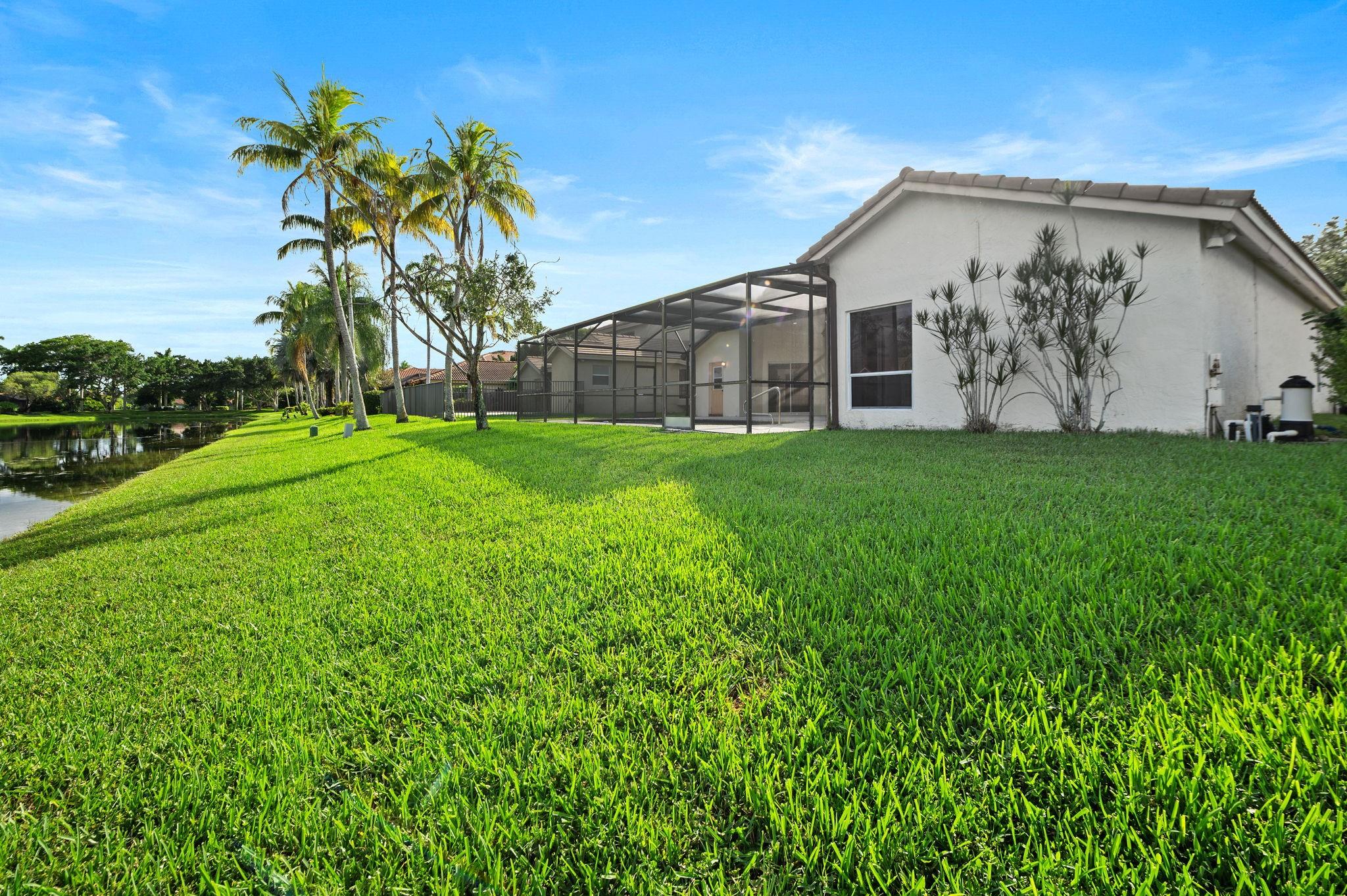 1110 Fairfax Ln