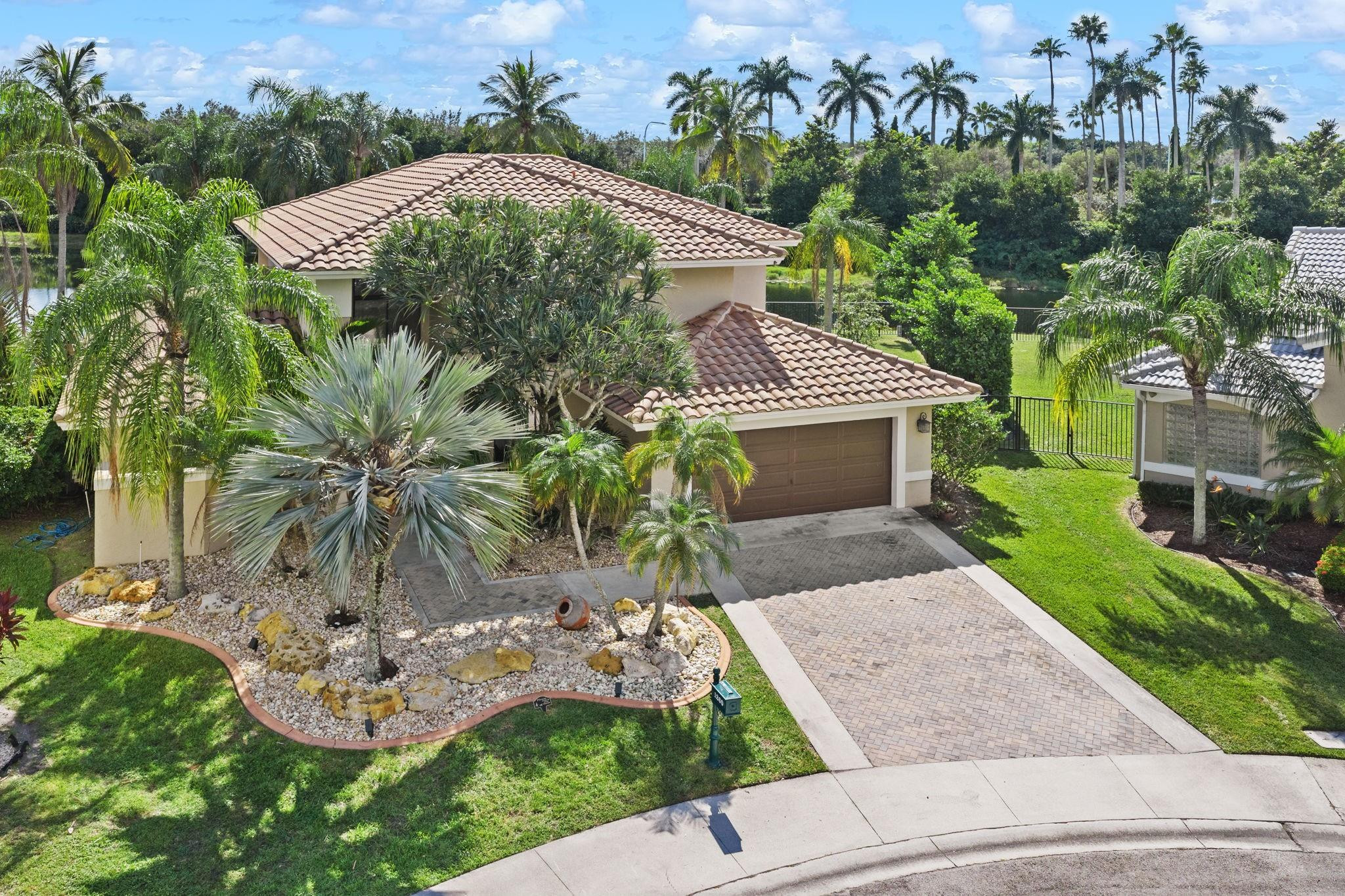 1260 Fairfax Ct