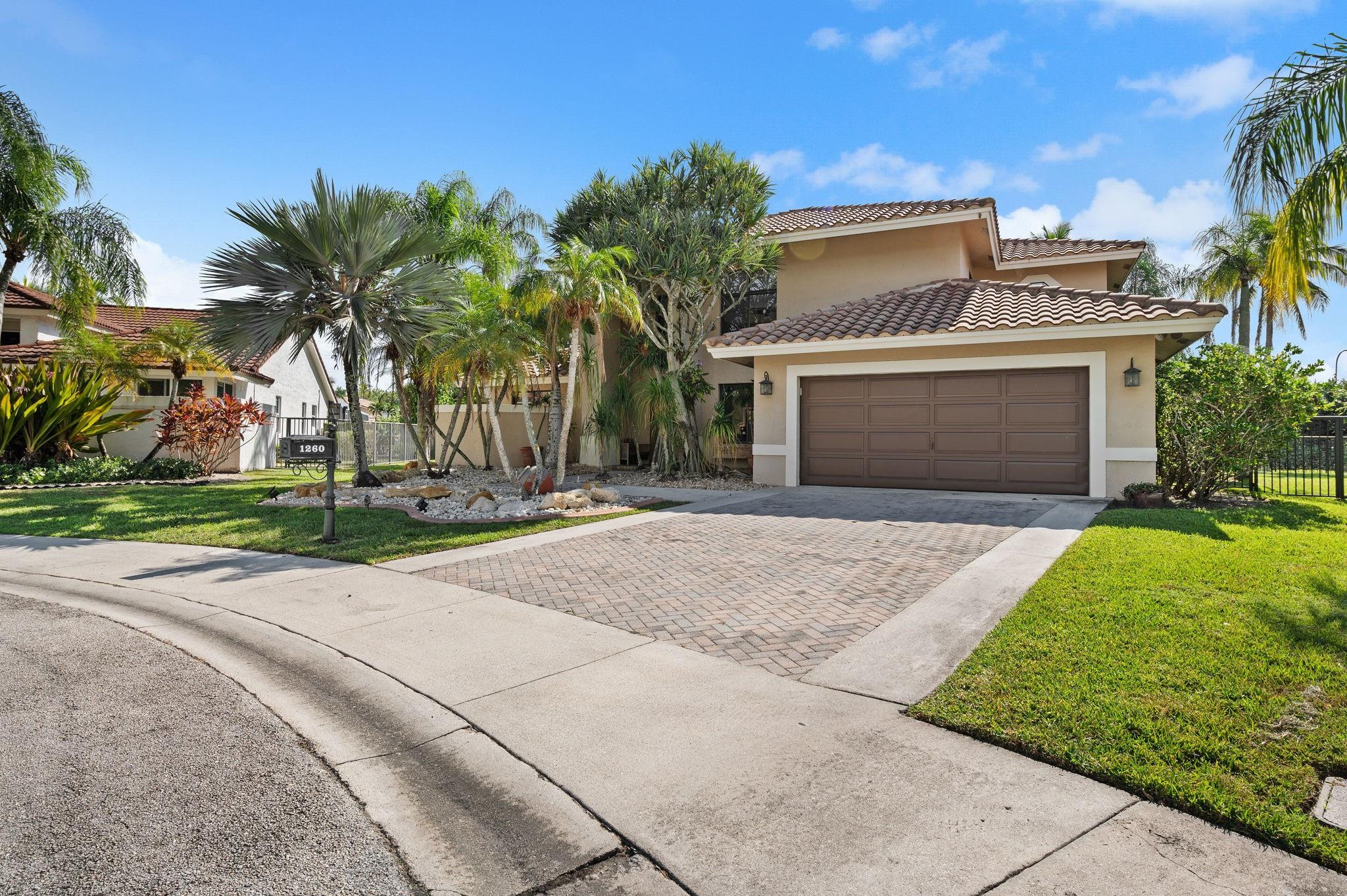 1260 Fairfax Ct
