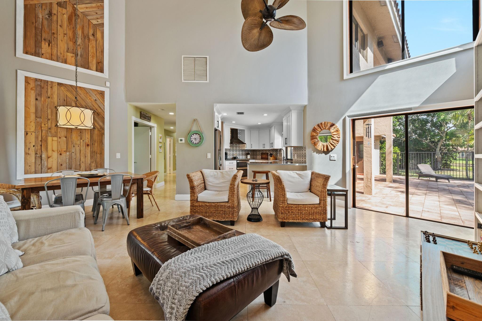 1260 Fairfax Ct