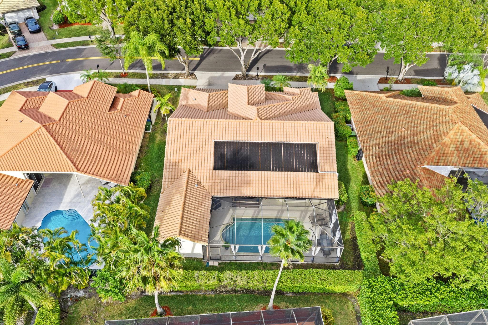 732 Crescent Way