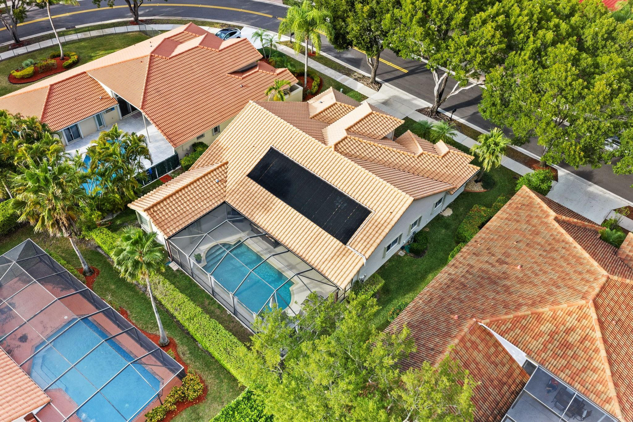 732 Crescent Way