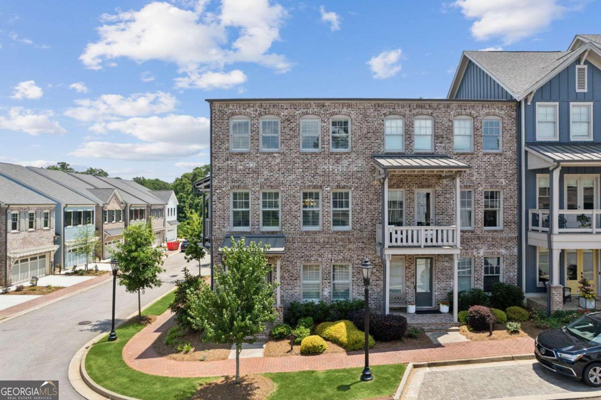 370 Maplewood Drive