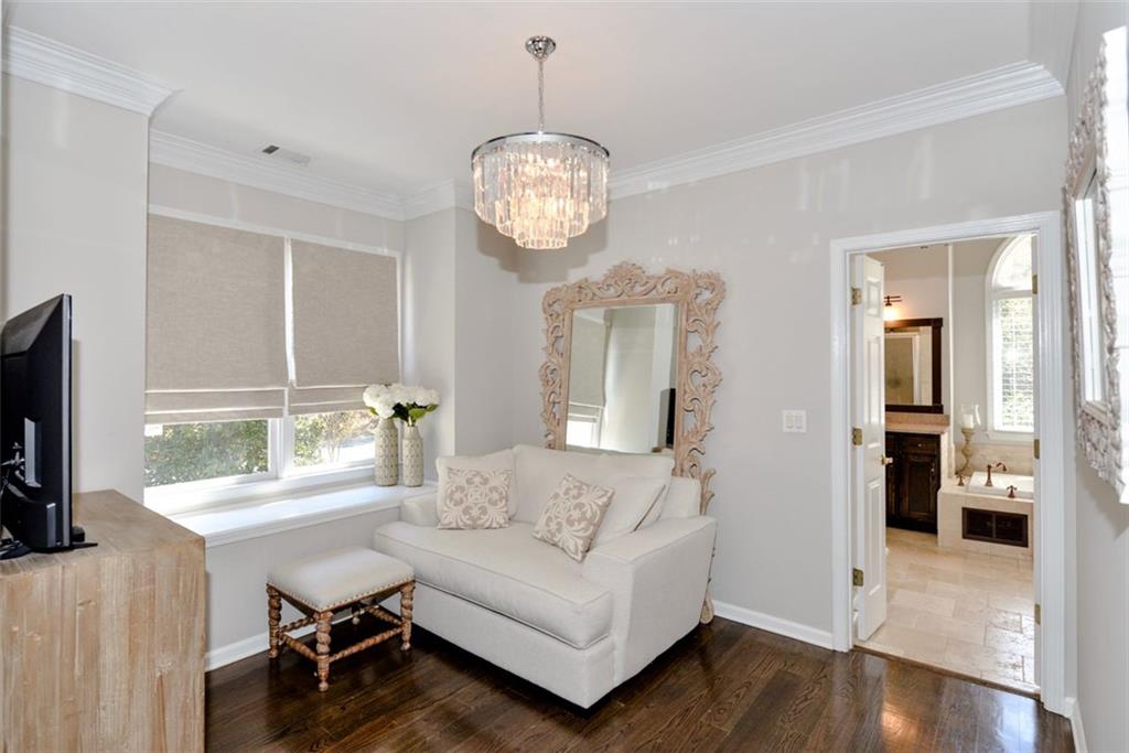310 Windsor Gate Cove NE