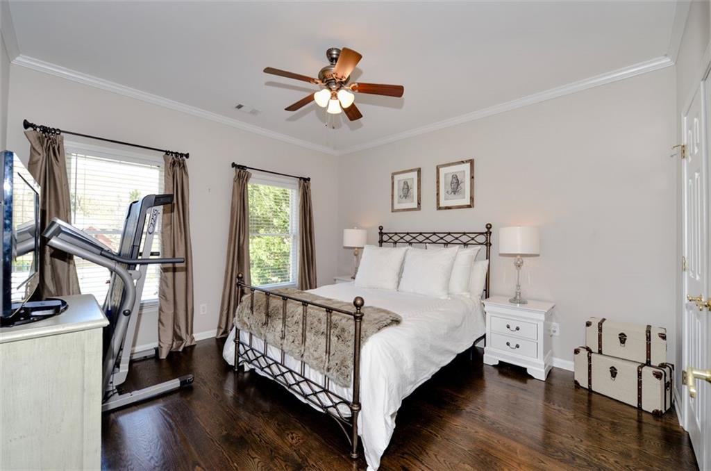 310 Windsor Gate Cove NE
