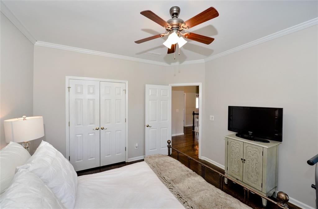 310 Windsor Gate Cove NE