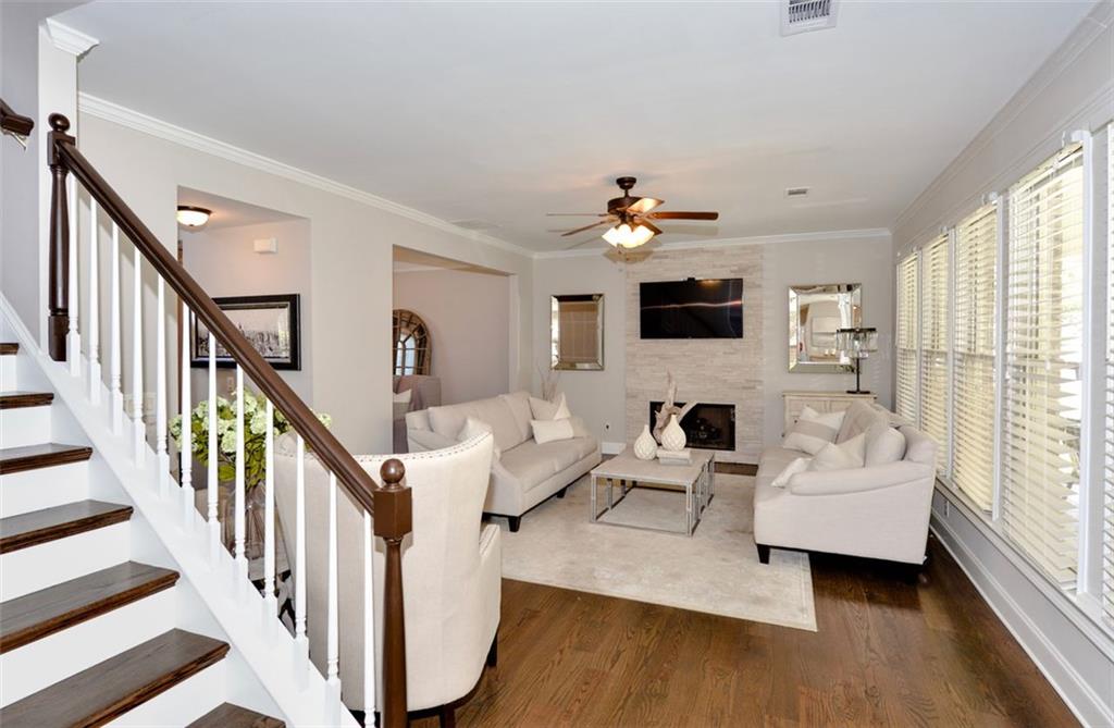 310 Windsor Gate Cove NE