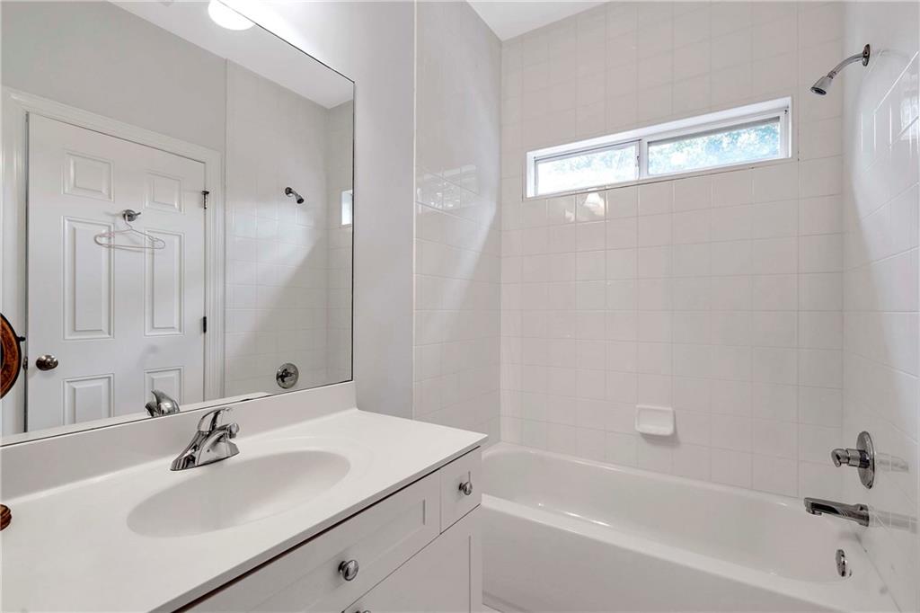 21 Cliftwood Drive NE