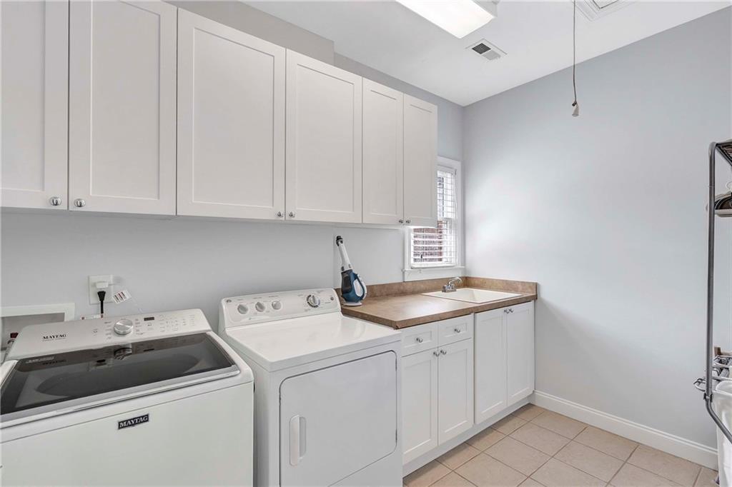 21 Cliftwood Drive NE