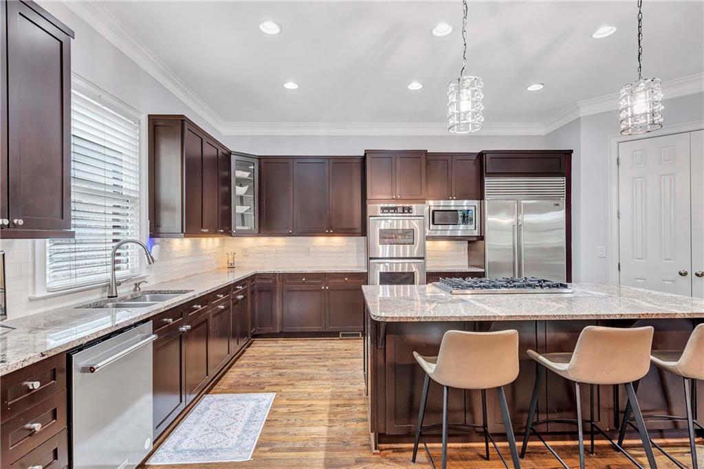 21 Cliftwood Drive NE