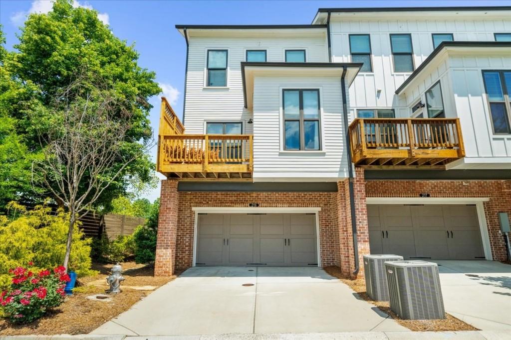 219 Phillips Ln