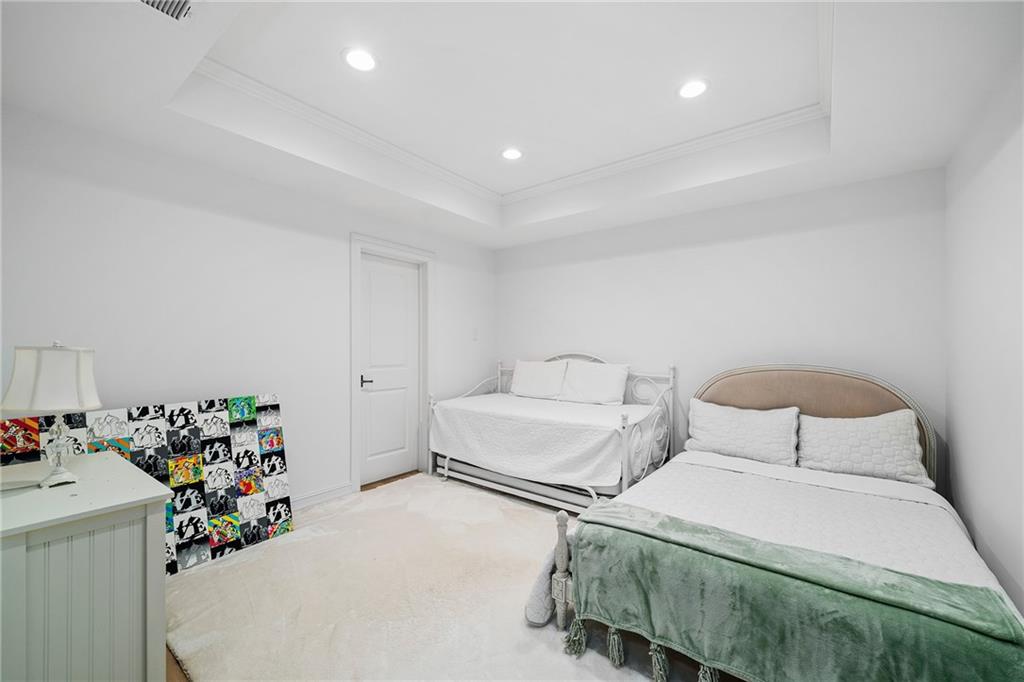 740 E Morningside Drive