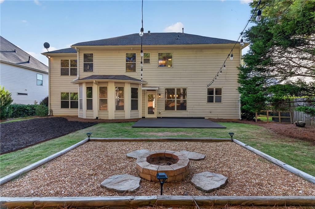2035 Manor View