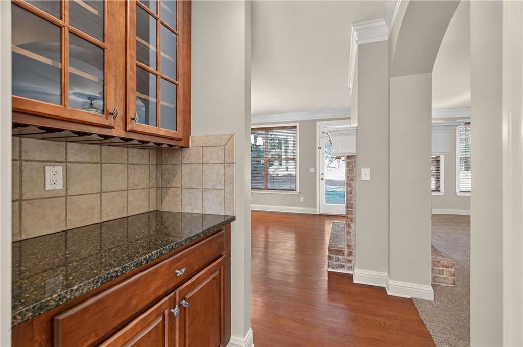 2035 Manor View