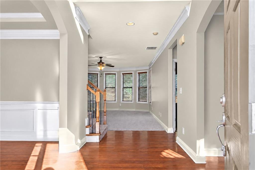 2035 Manor View